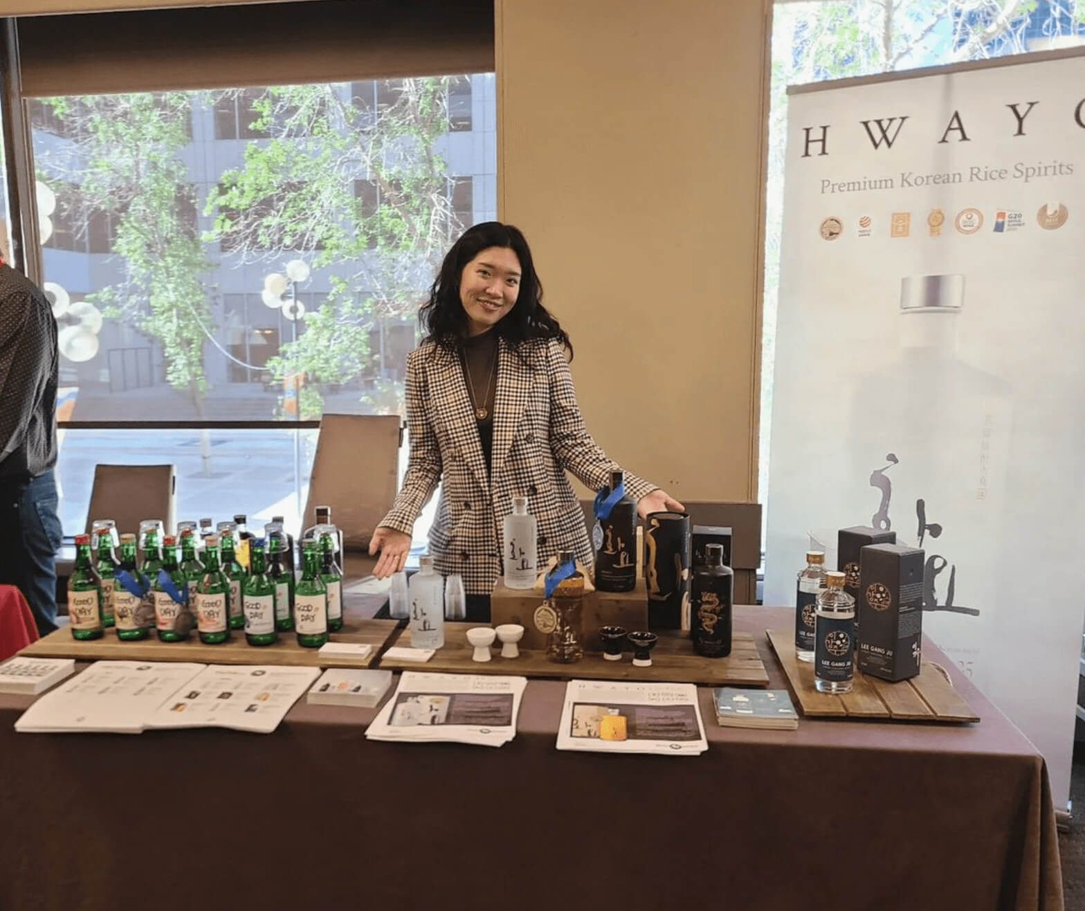 About us inviting image